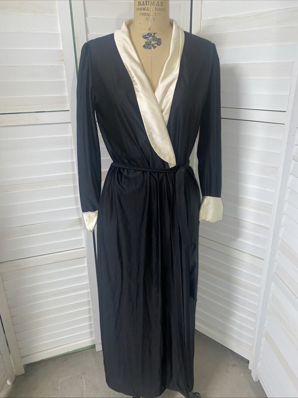 Vintage Miss Susan Robe Black Cream Trim USA Made Maxi Full Long Length Small